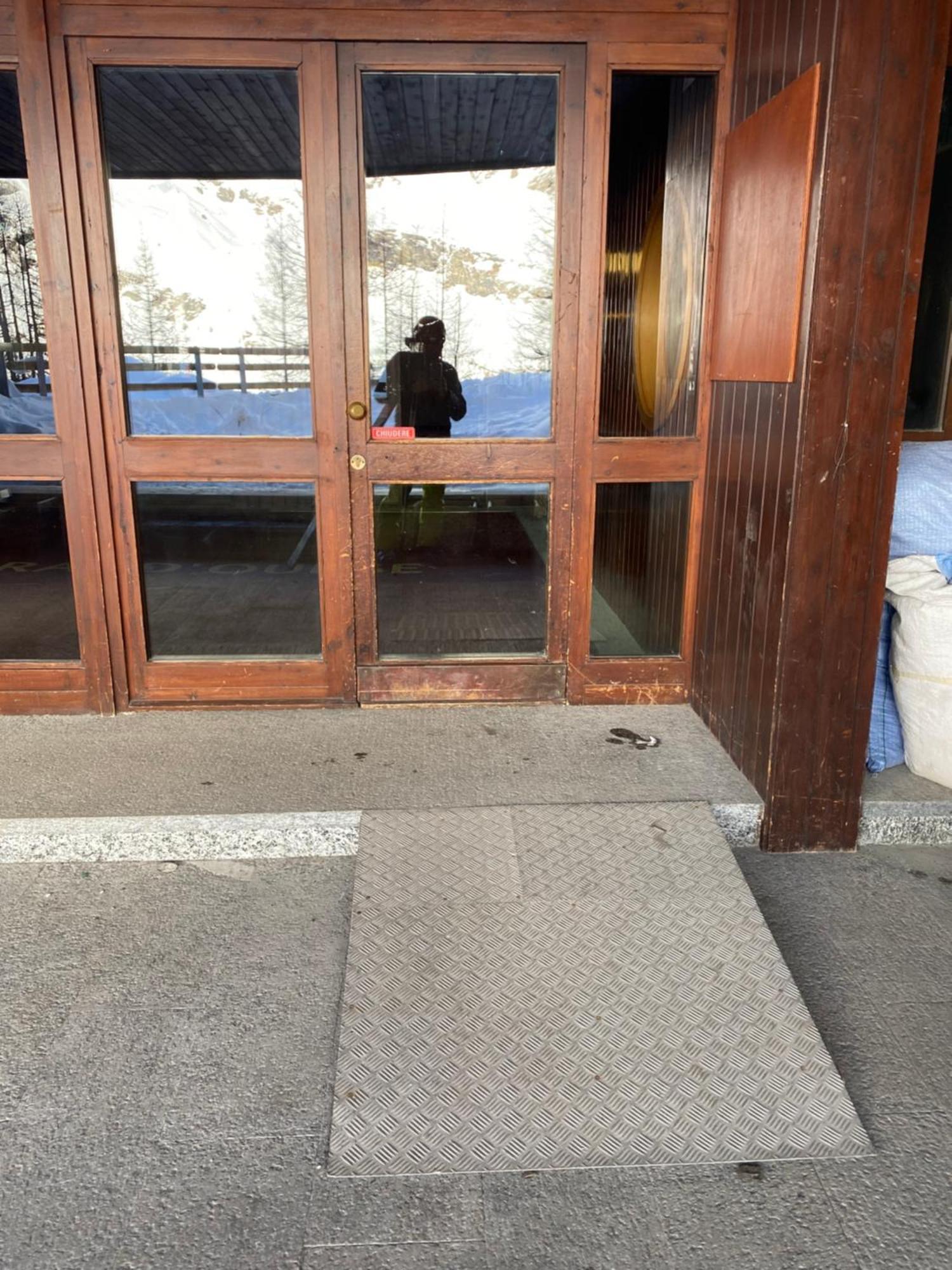 Incantevole Appartamento Stile Chalet Breuil Cervinia Luaran gambar